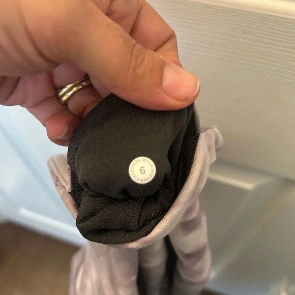 Lululemon Align Super High-Rise Pant 28" Criss Cross Waist, Size 6 - Picture 4 of 5